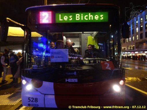 Trolleybus 528 à la Gare pour la dernière course vers les Biches