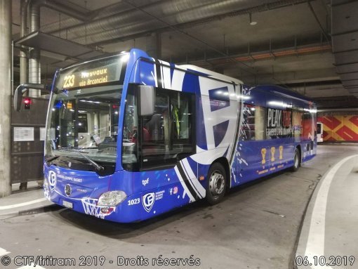 Autobus 1023